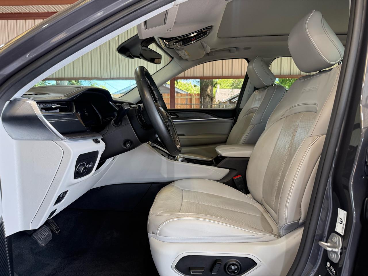 Jeep Grand Cherokee Overland 4WD 2022