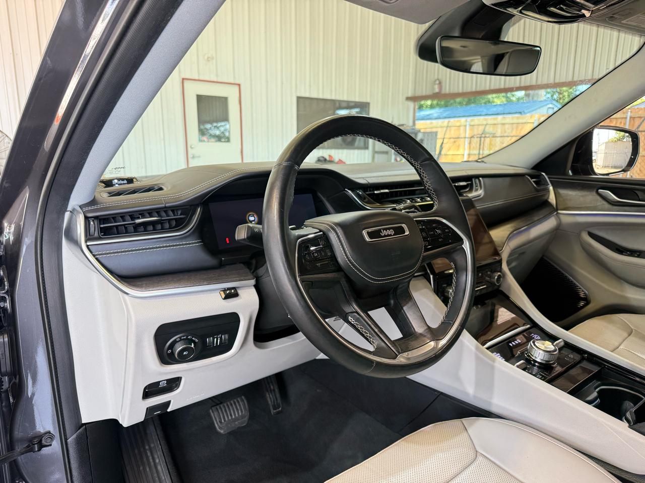 Jeep Grand Cherokee Overland 4WD 2022
