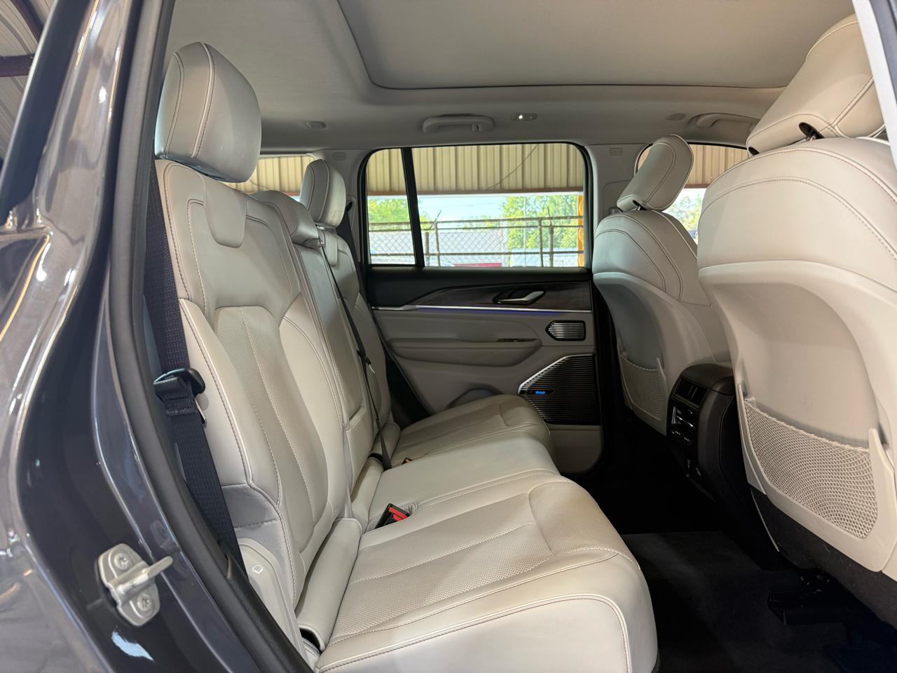 Jeep Grand Cherokee Overland 4WD 2022