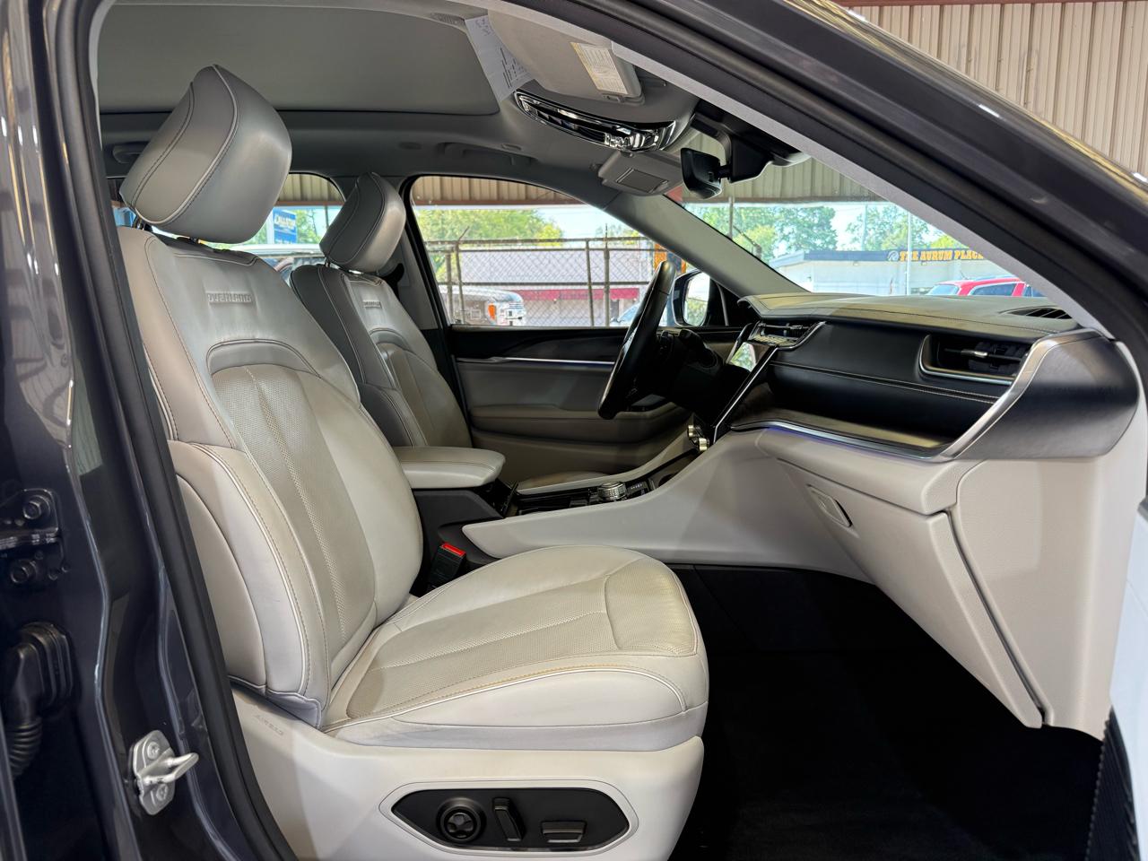 Jeep Grand Cherokee Overland 4WD 2022