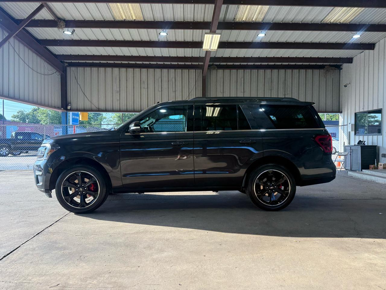 Ford Expedition  2022