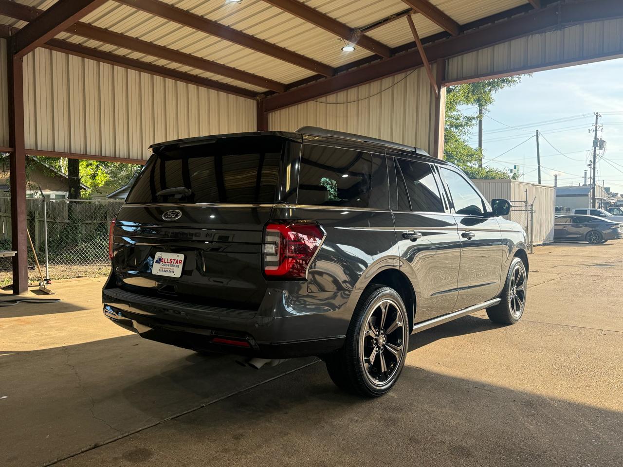 Ford Expedition  2022