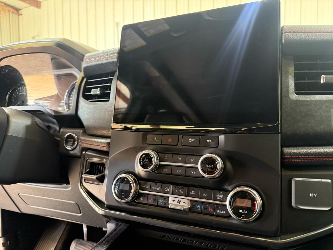 Ford Expedition  2022