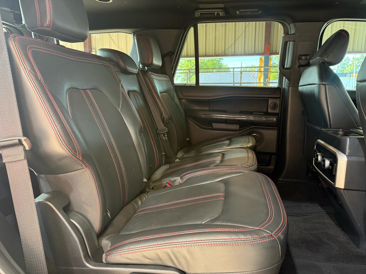 Ford Expedition  2022