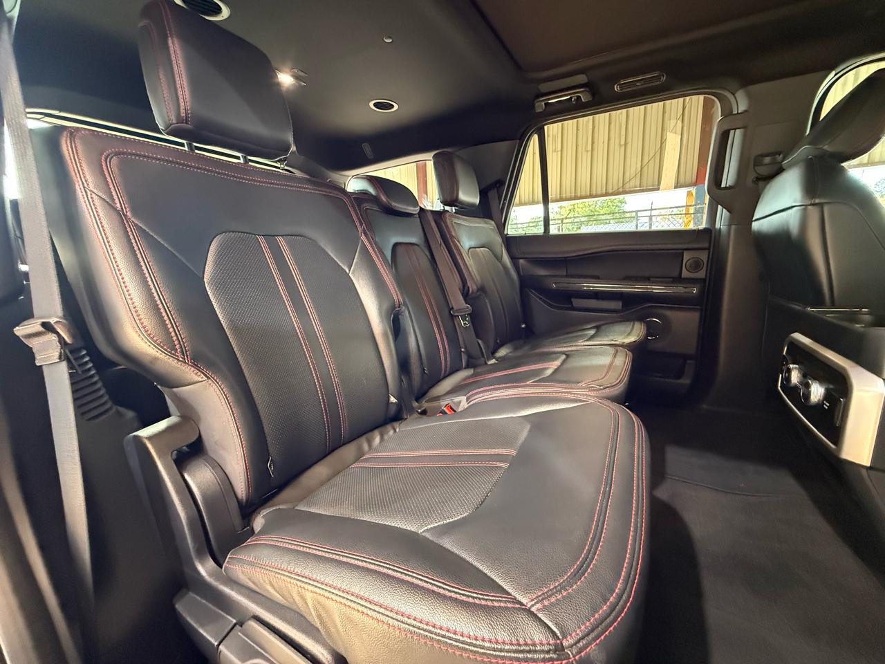 Ford Expedition  2022