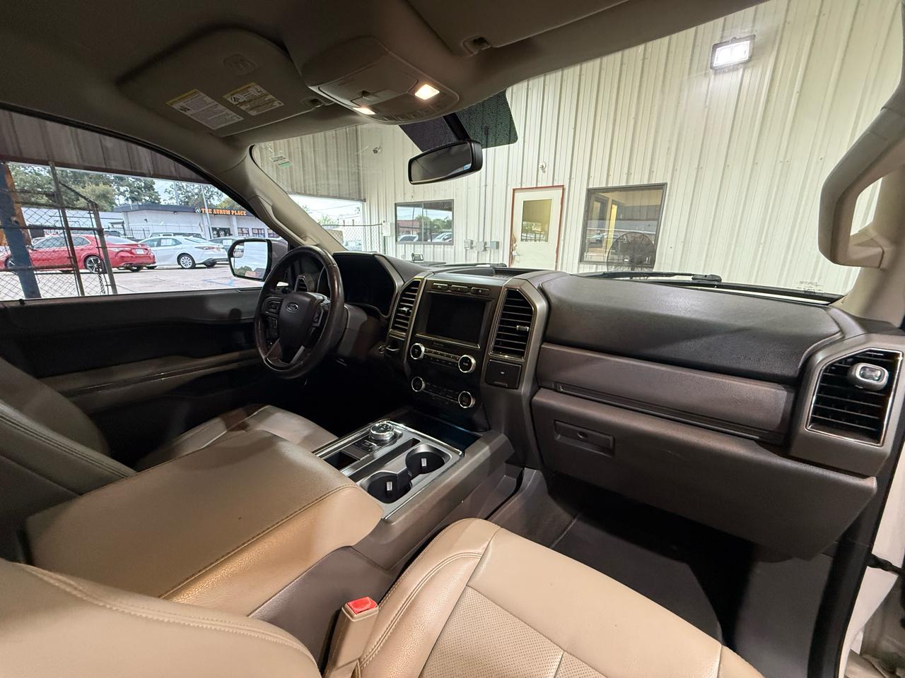 Ford Expedition XLT 2WD 2019