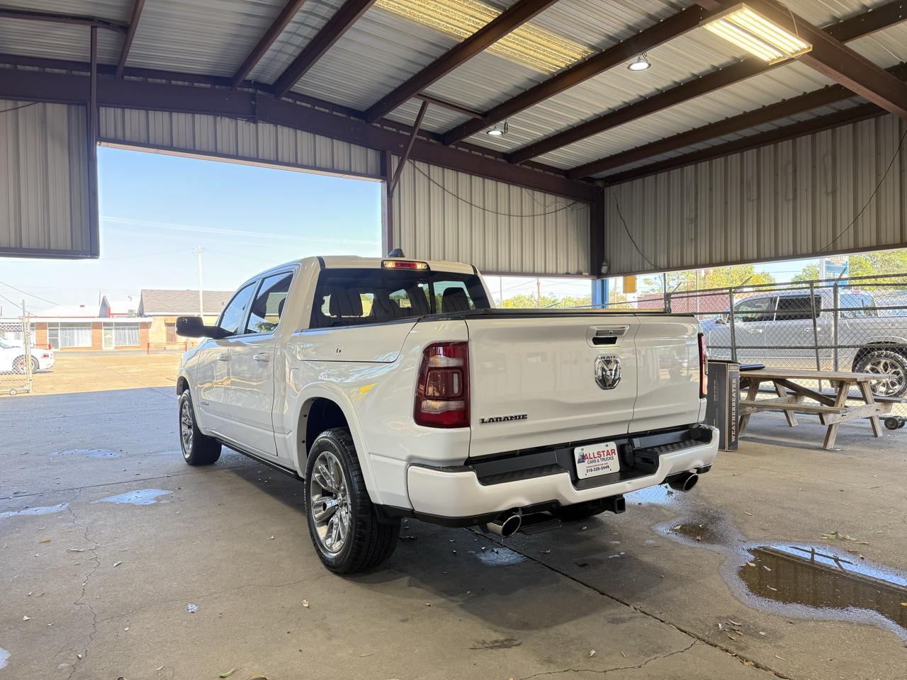 RAM 1500 Laramie Crew Cab SWB 2WD 2022