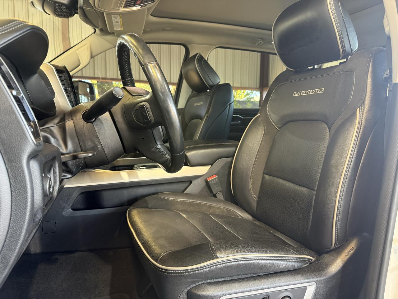 RAM 1500 Laramie Crew Cab SWB 2WD 2022