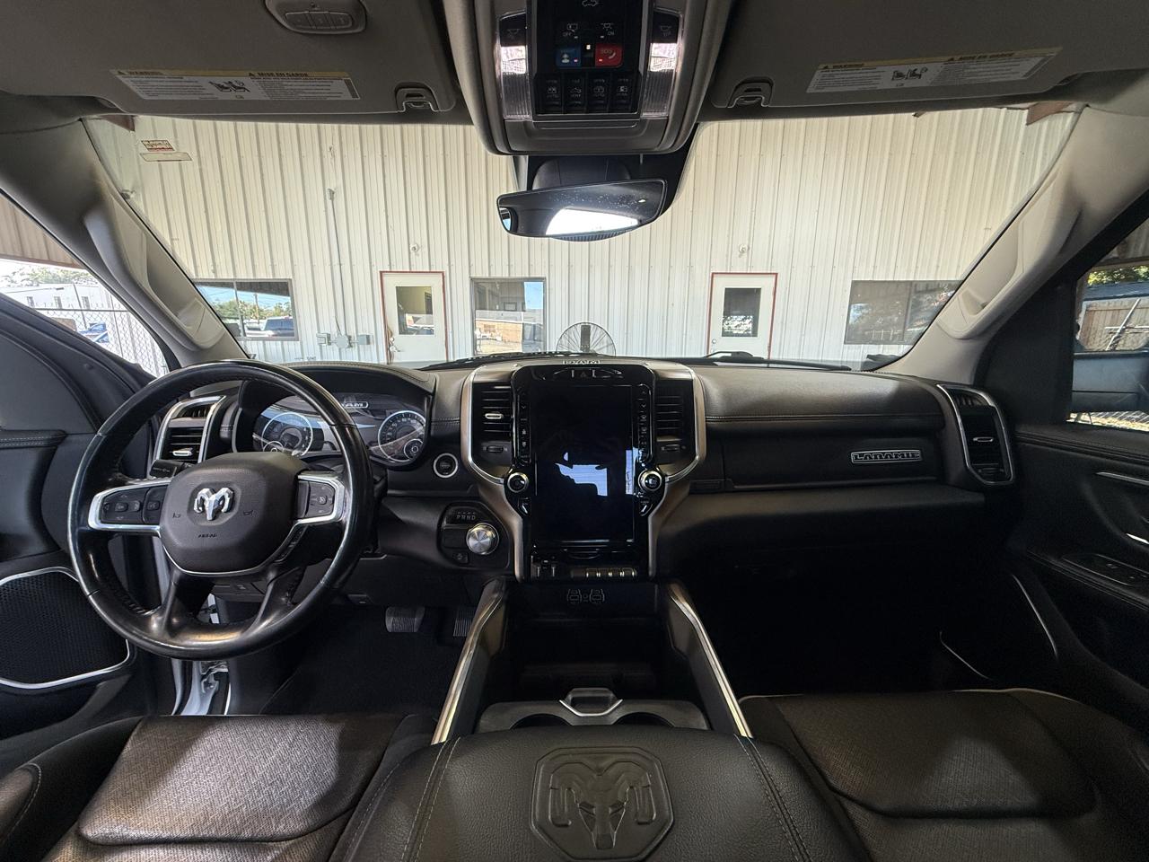RAM 1500 Laramie Crew Cab SWB 2WD 2022