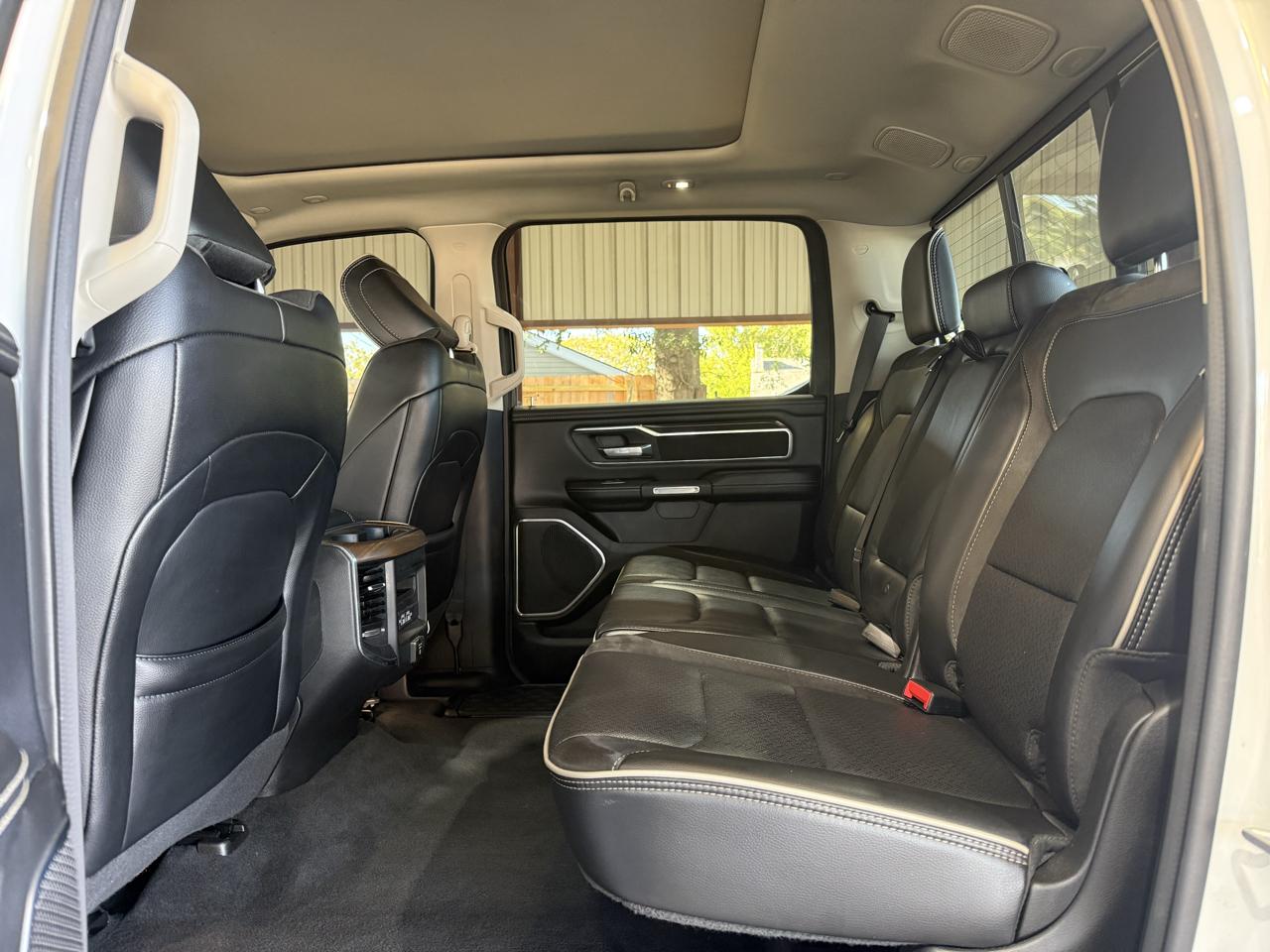 RAM 1500 Laramie Crew Cab SWB 2WD 2022