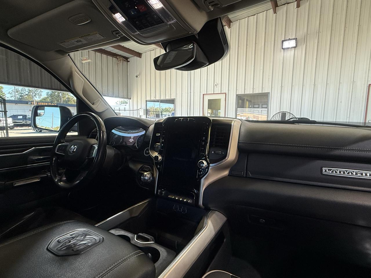 RAM 1500 Laramie Crew Cab SWB 2WD 2022