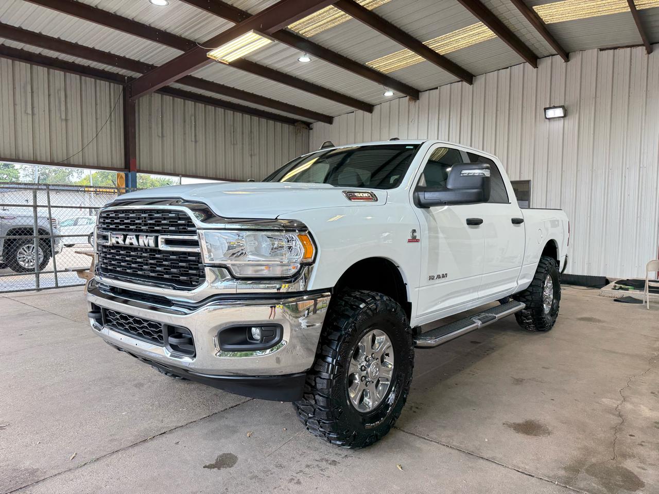 RAM 2500 Big Horn 4x4 Crew Cab 6'4" Box 2024