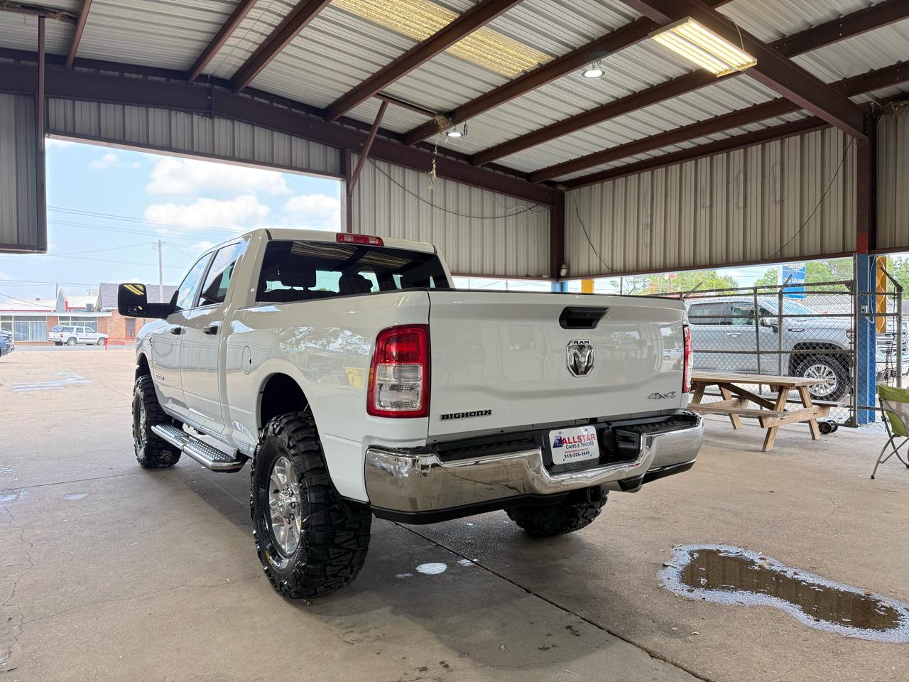 RAM 2500 Big Horn 4x4 Crew Cab 6'4" Box 2024