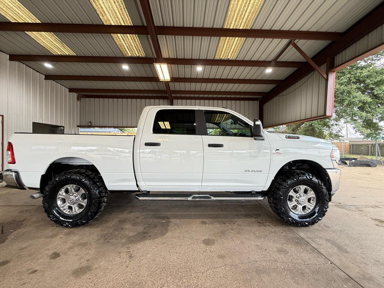 RAM 2500 Big Horn 4x4 Crew Cab 6'4" Box 2024