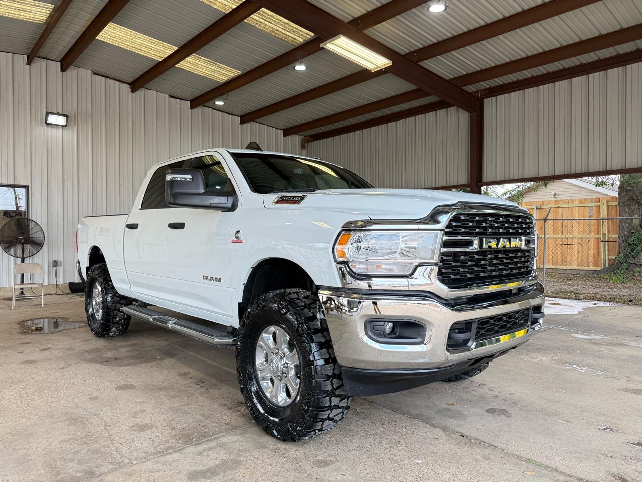 RAM 2500 Big Horn 4x4 Crew Cab 6'4" Box 2024