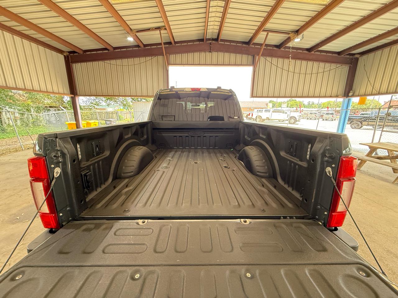 Ford F-250 SD Lariat Crew Cab 4WD 2021
