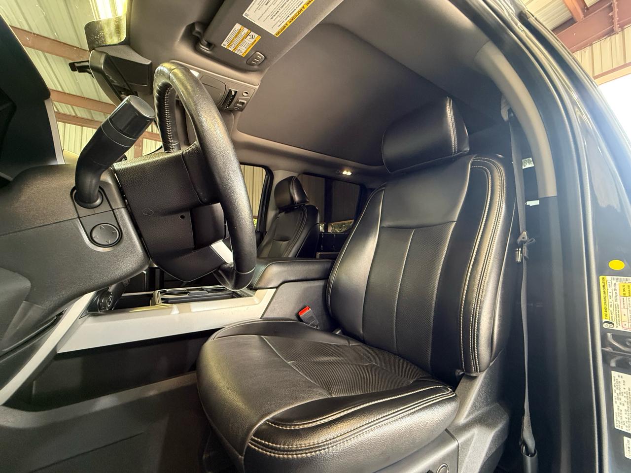 Ford F-250 SD Lariat Crew Cab 4WD 2021