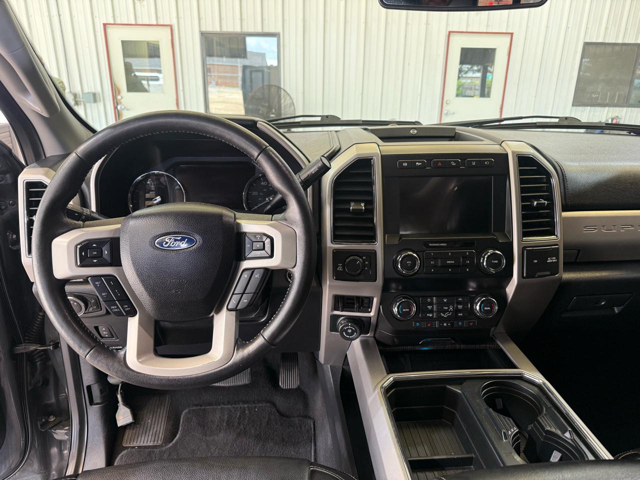 Ford F-250 SD Lariat Crew Cab 4WD 2021