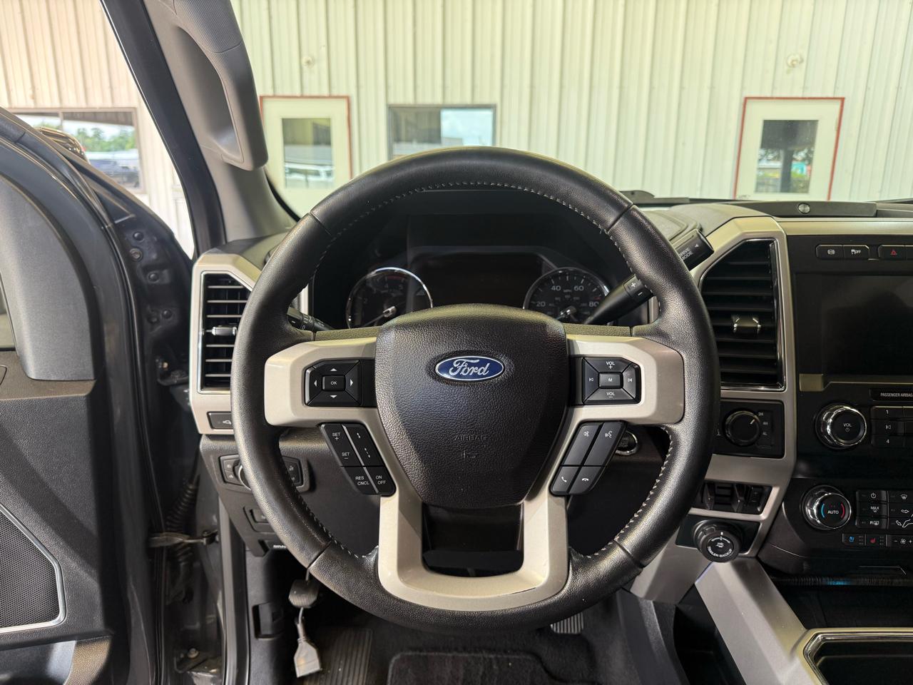 Ford F-250 SD Lariat Crew Cab 4WD 2021