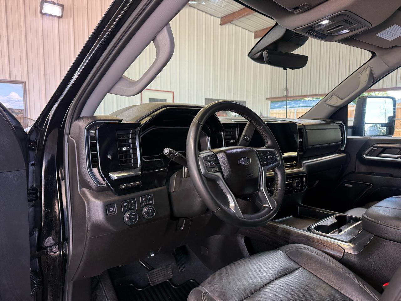 Chevrolet Silverado 2500HD LTZ Crew Cab Short Box 4WD 2024