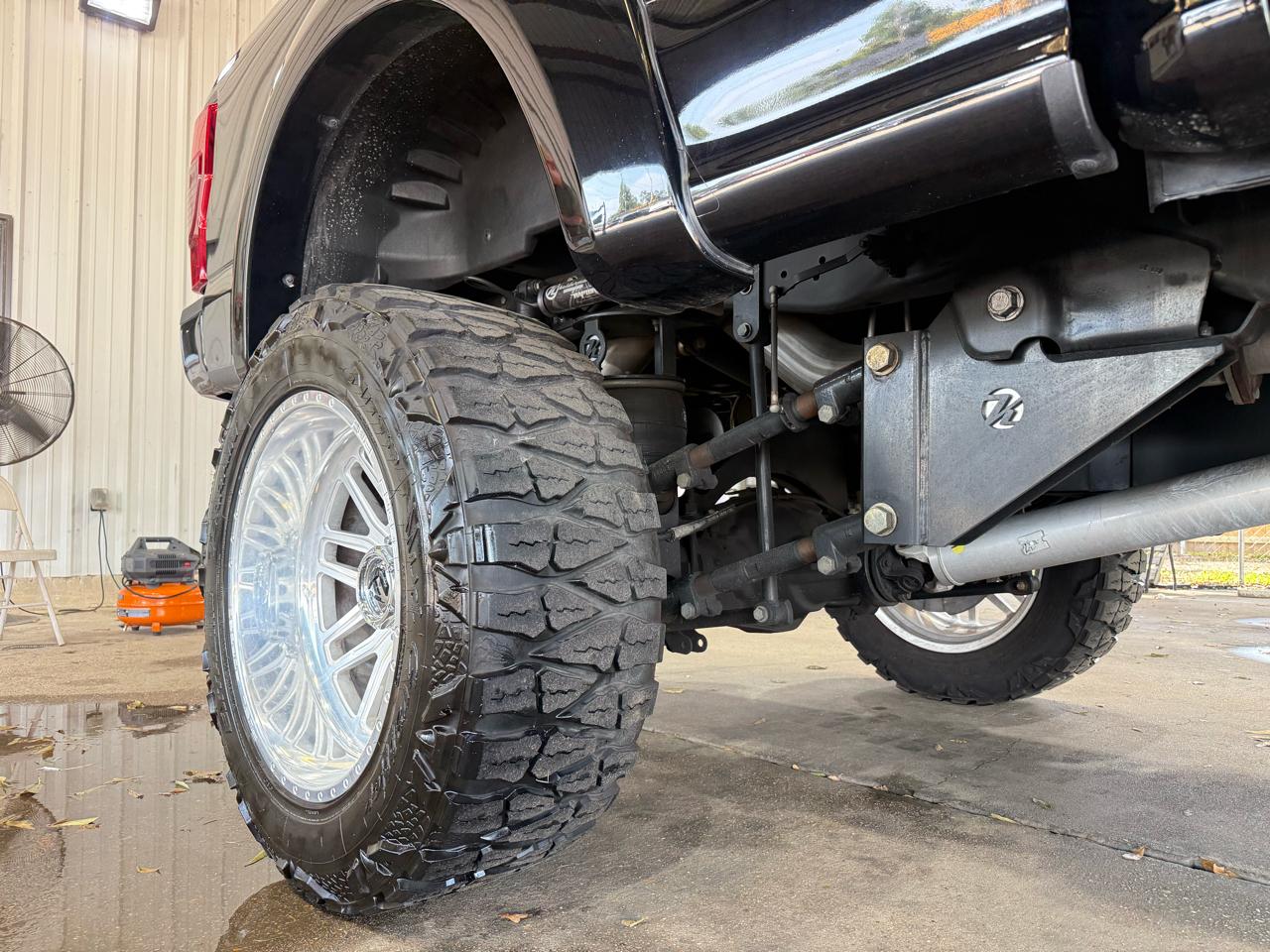 Ford F-250 SD Platinum Crew Cab 4WD 2020