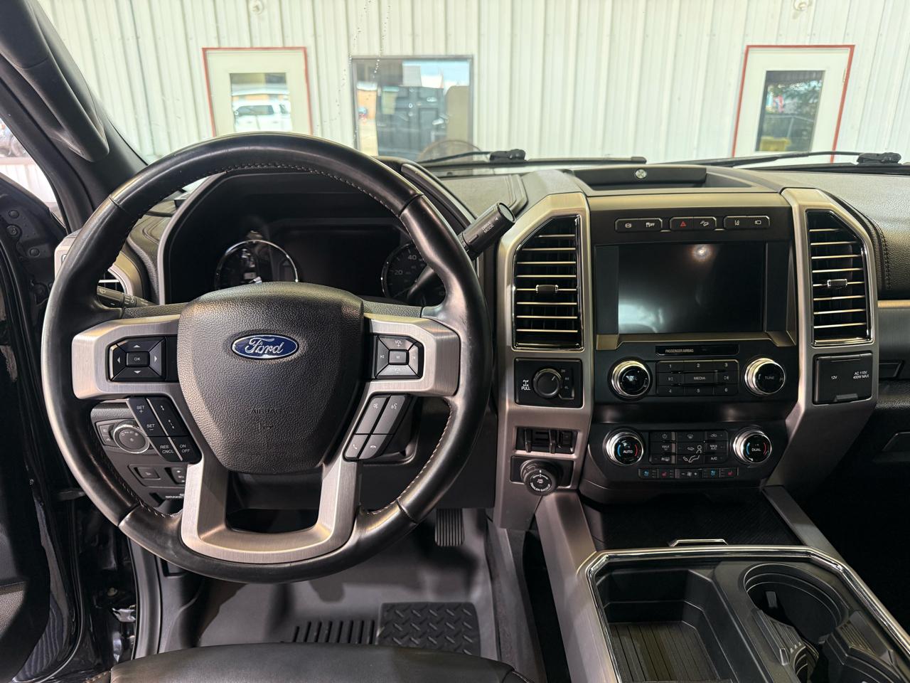 Ford F-250 SD Platinum Crew Cab 4WD 2020