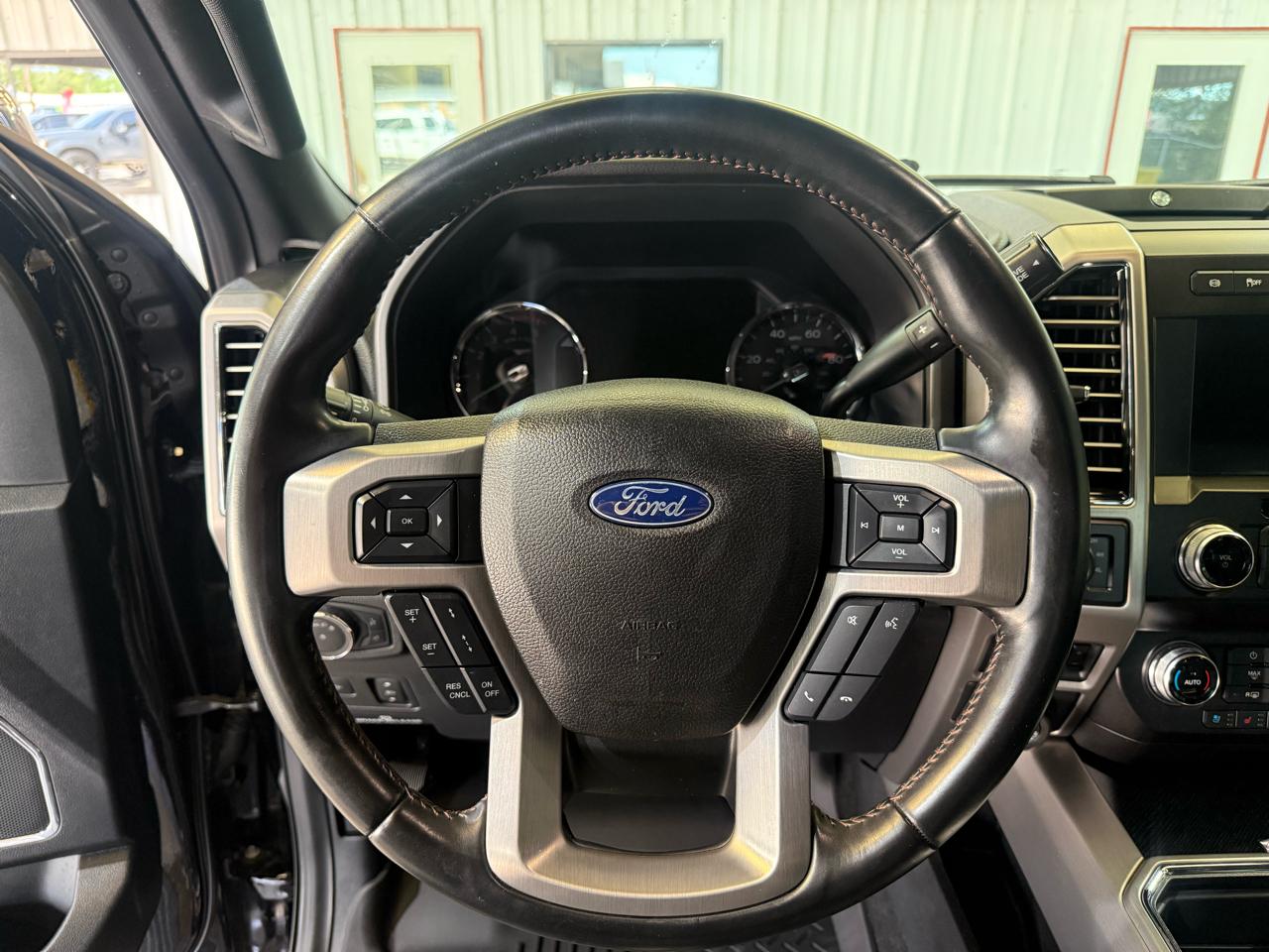 Ford F-250 SD Platinum Crew Cab 4WD 2020
