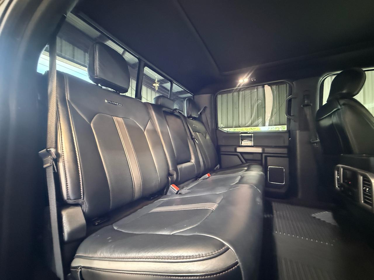 Ford F-250 SD Platinum Crew Cab 4WD 2020