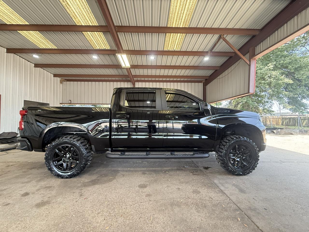 Chevrolet Silverado 1500 Trail Boss LT Crew Cab 4WD 2025