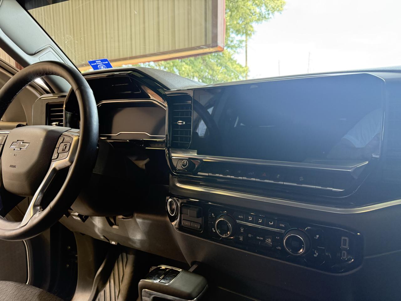 Chevrolet Silverado 1500 Trail Boss LT Crew Cab 4WD 2025