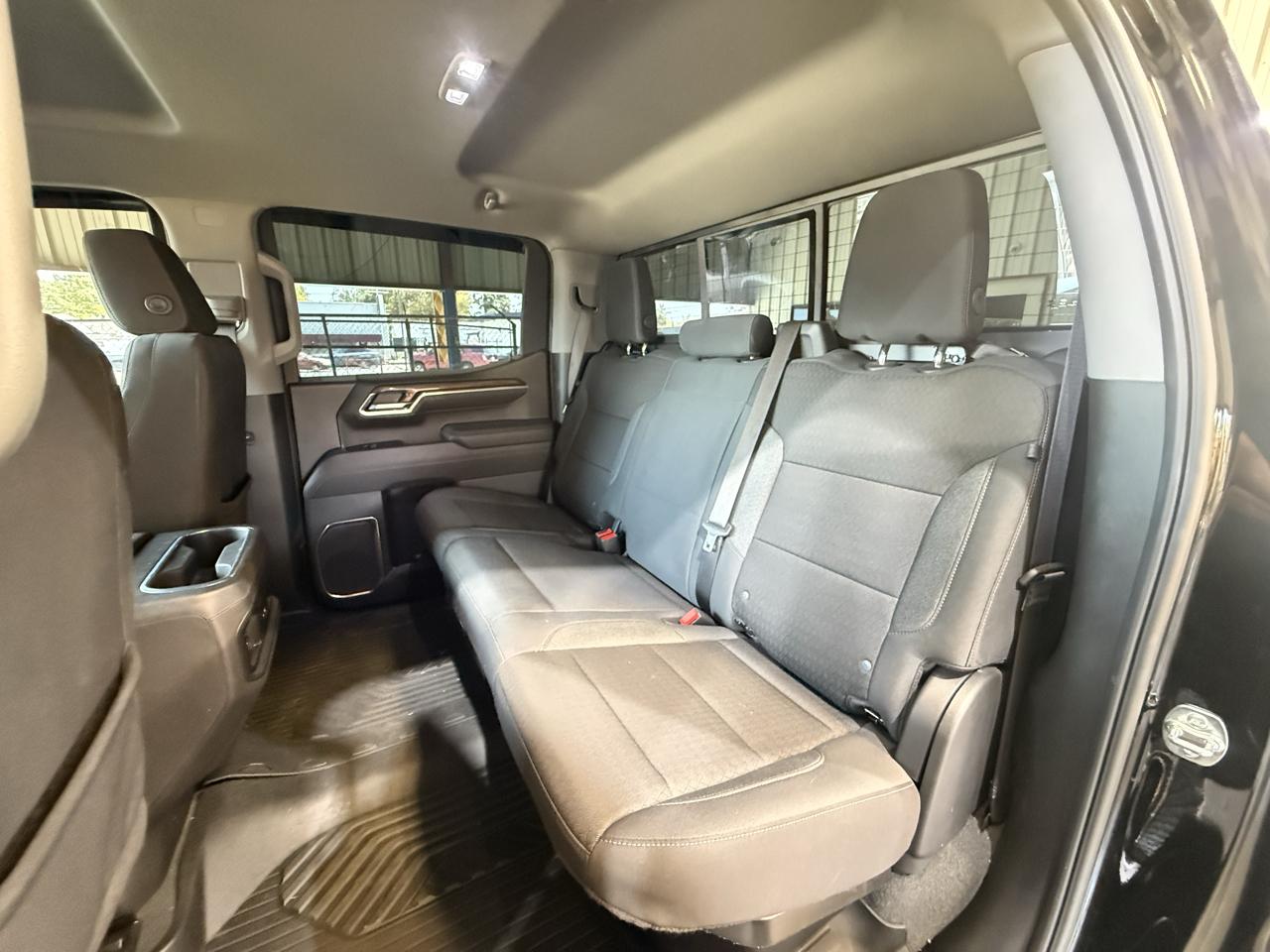 Chevrolet Silverado 1500 Trail Boss LT Crew Cab 4WD 2025