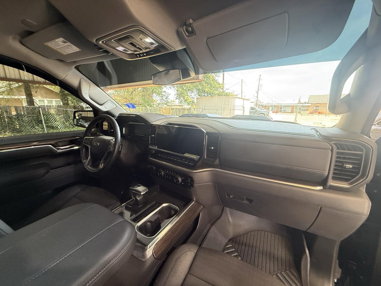 Chevrolet Silverado 1500 Trail Boss LT Crew Cab 4WD 2025