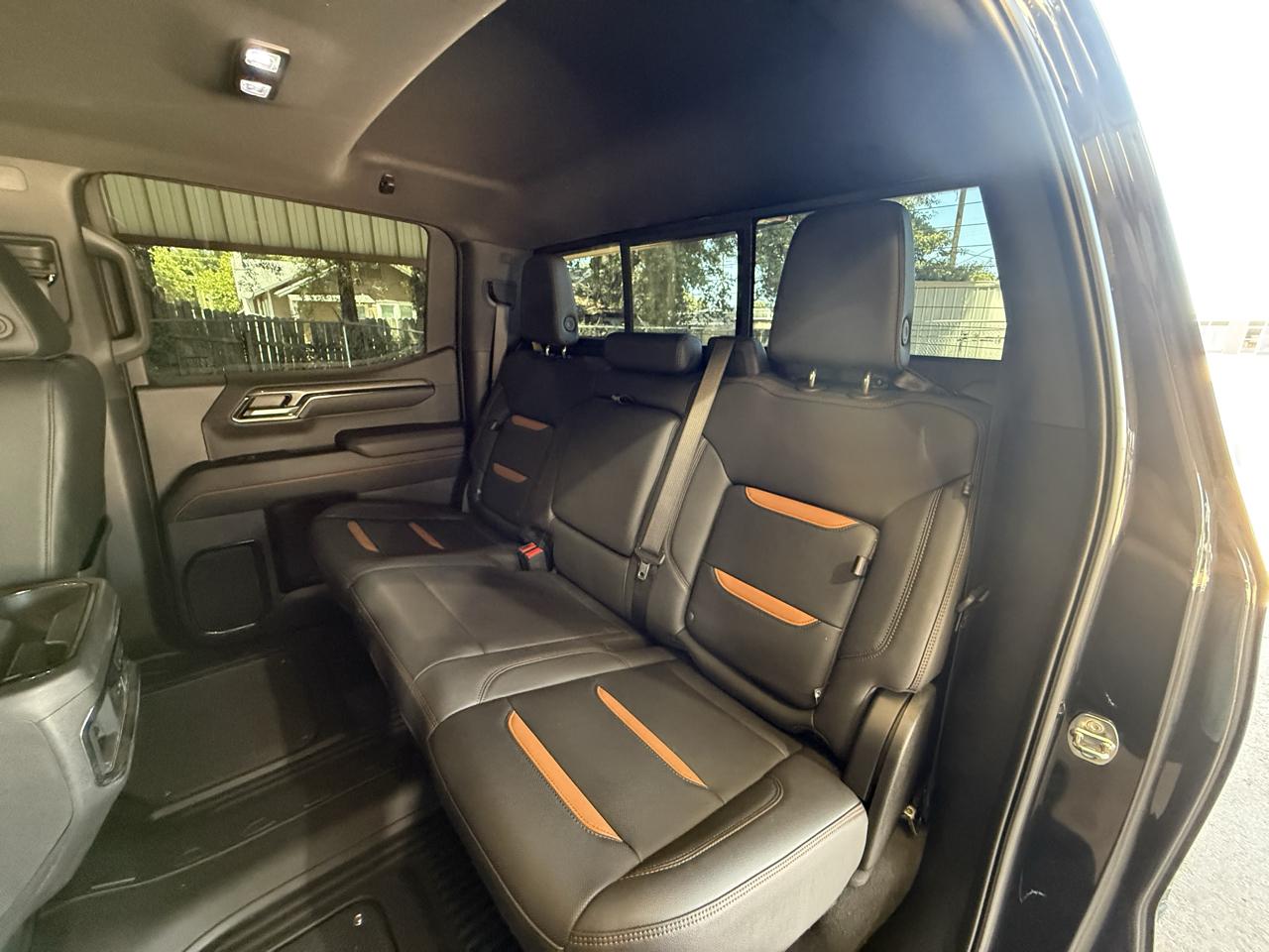 GMC Sierra 1500 AT4 Crew Cab 4WD 2024