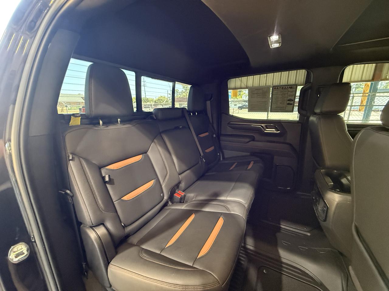 GMC Sierra 1500 AT4 Crew Cab 4WD 2024