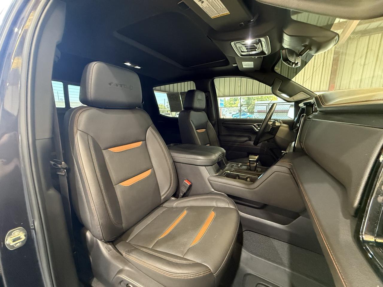 GMC Sierra 1500 AT4 Crew Cab 4WD 2024