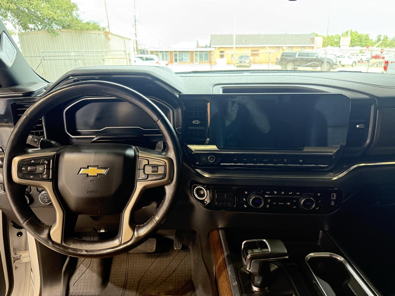 Chevrolet Silverado 1500 High Country Crew Cab 4WD 2023