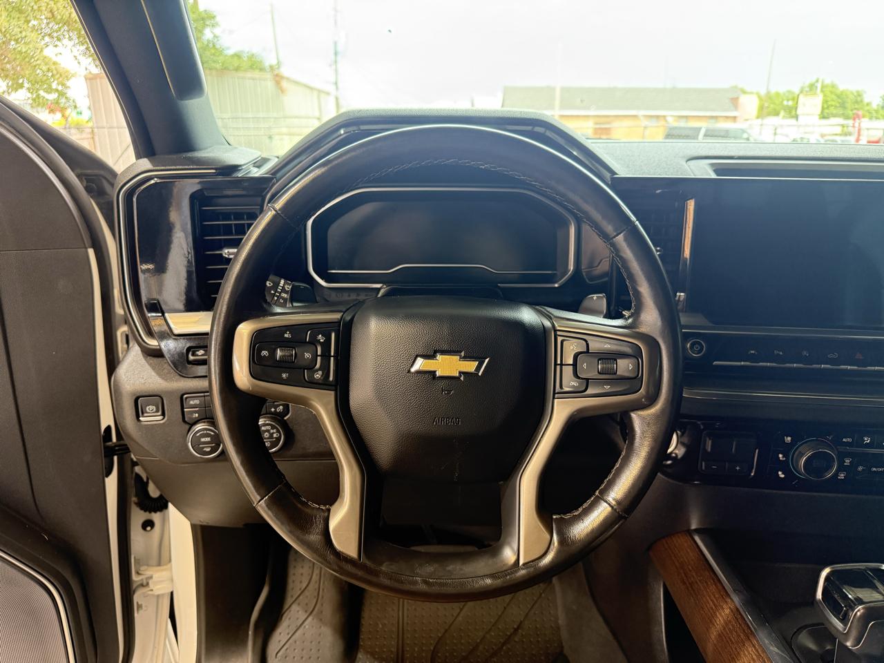 Chevrolet Silverado 1500 High Country Crew Cab 4WD 2023