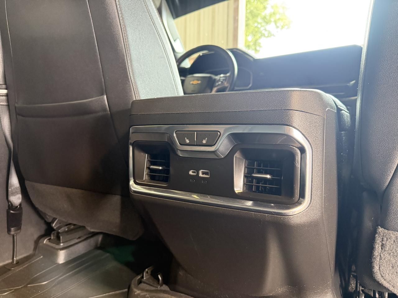 Chevrolet Silverado 1500 High Country Crew Cab 4WD 2023