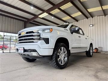 2023 Chevrolet Silverado 1500 High Country Crew Cab 4WD