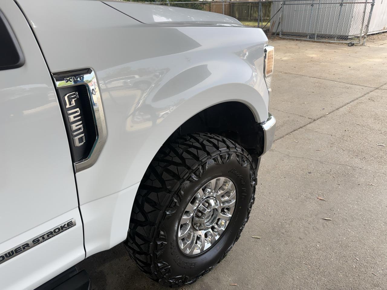 Ford F-250 SD XLT Crew Cab 4WD 2020