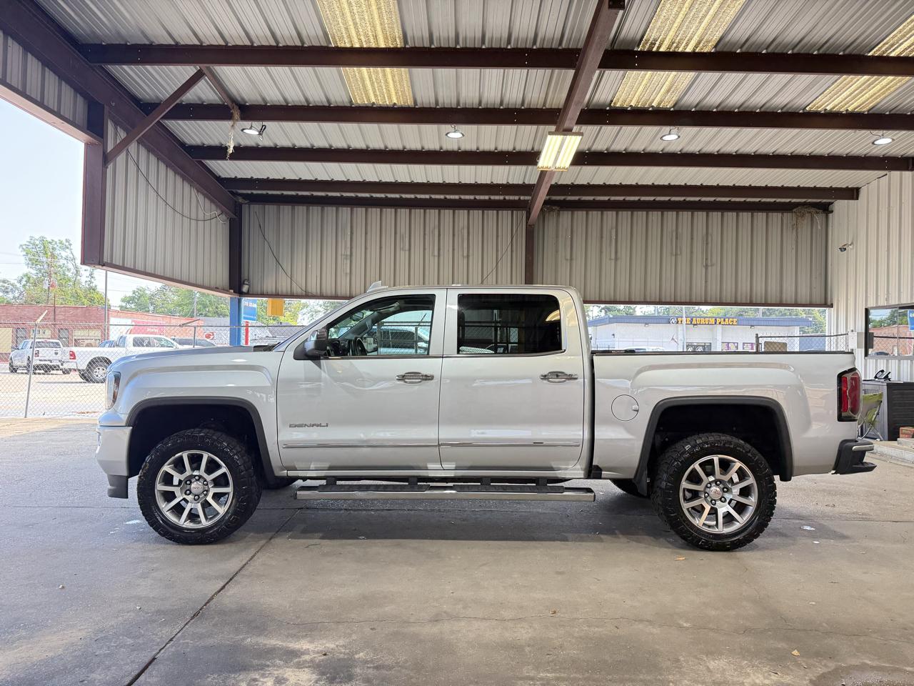 GMC Sierra photo 3