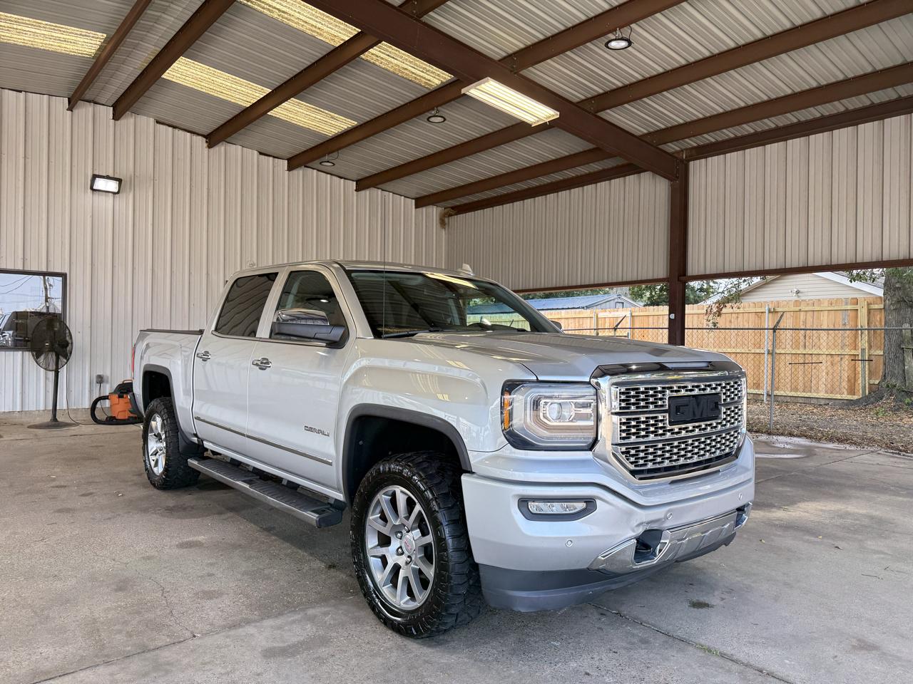 GMC Sierra photo 7