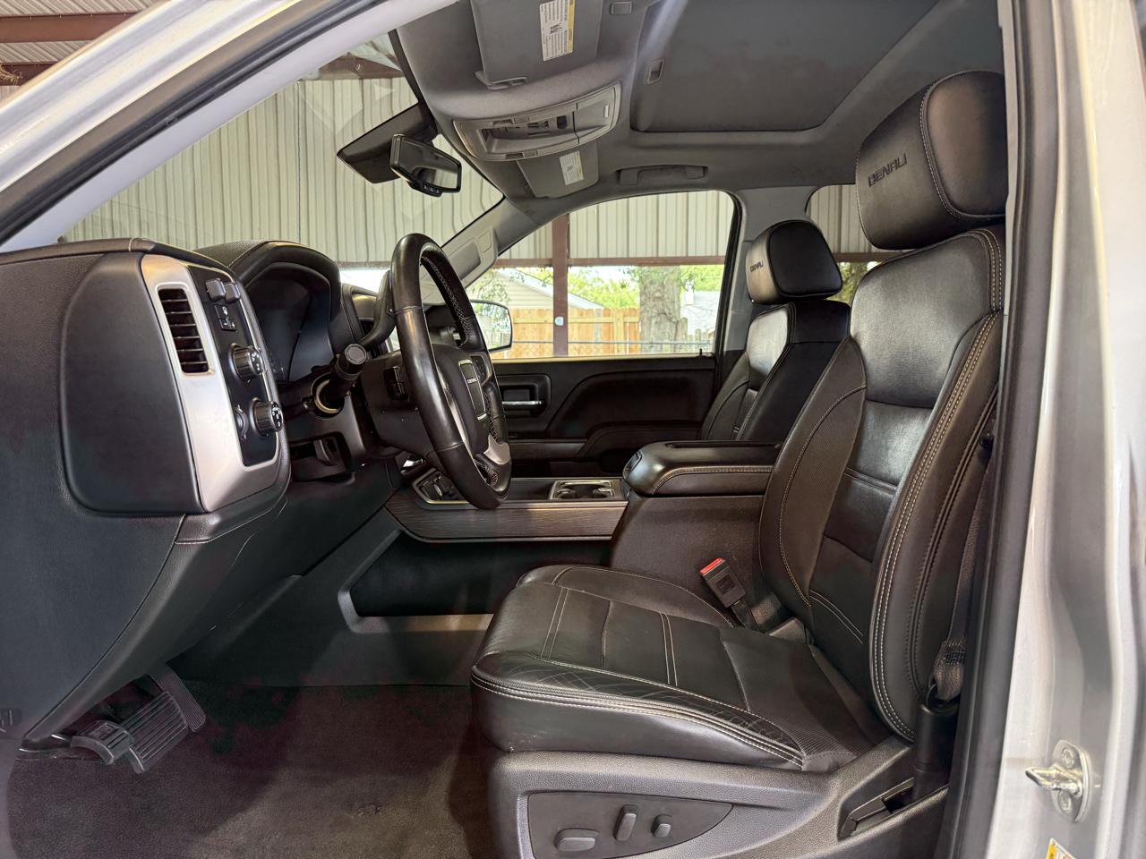 GMC Sierra photo 11