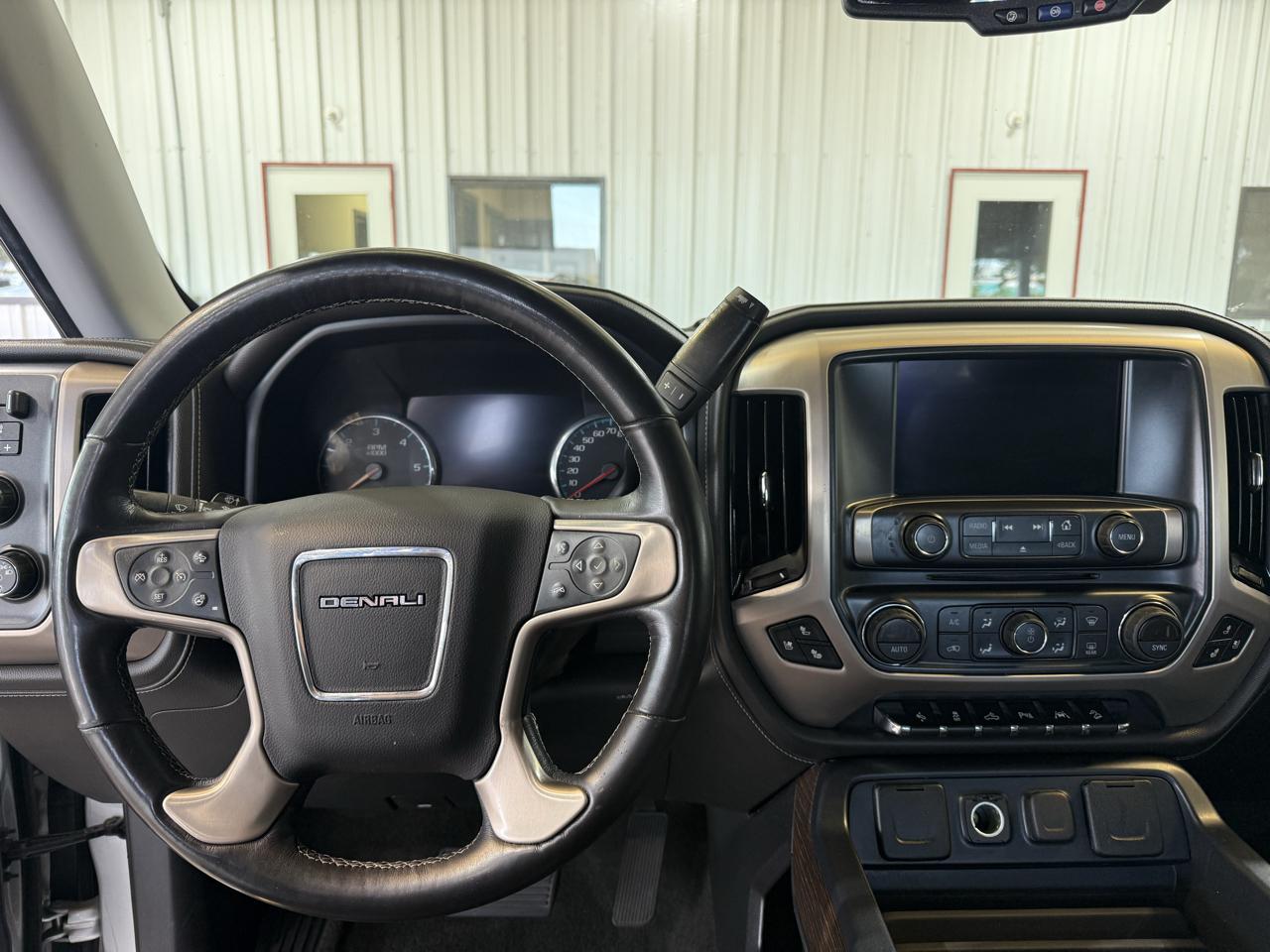 GMC Sierra photo 14