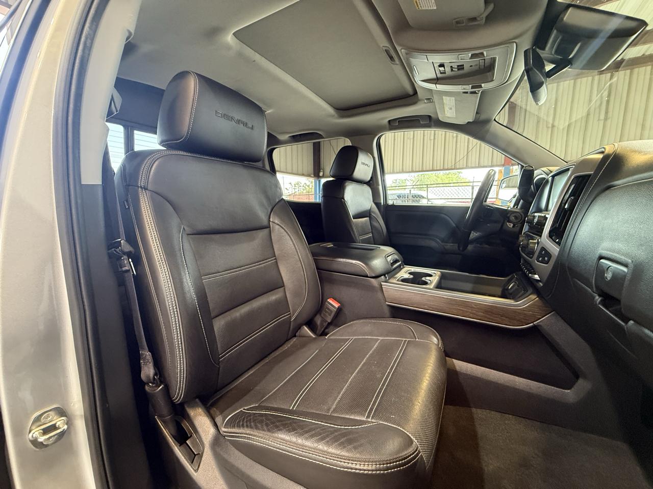 GMC Sierra photo 23
