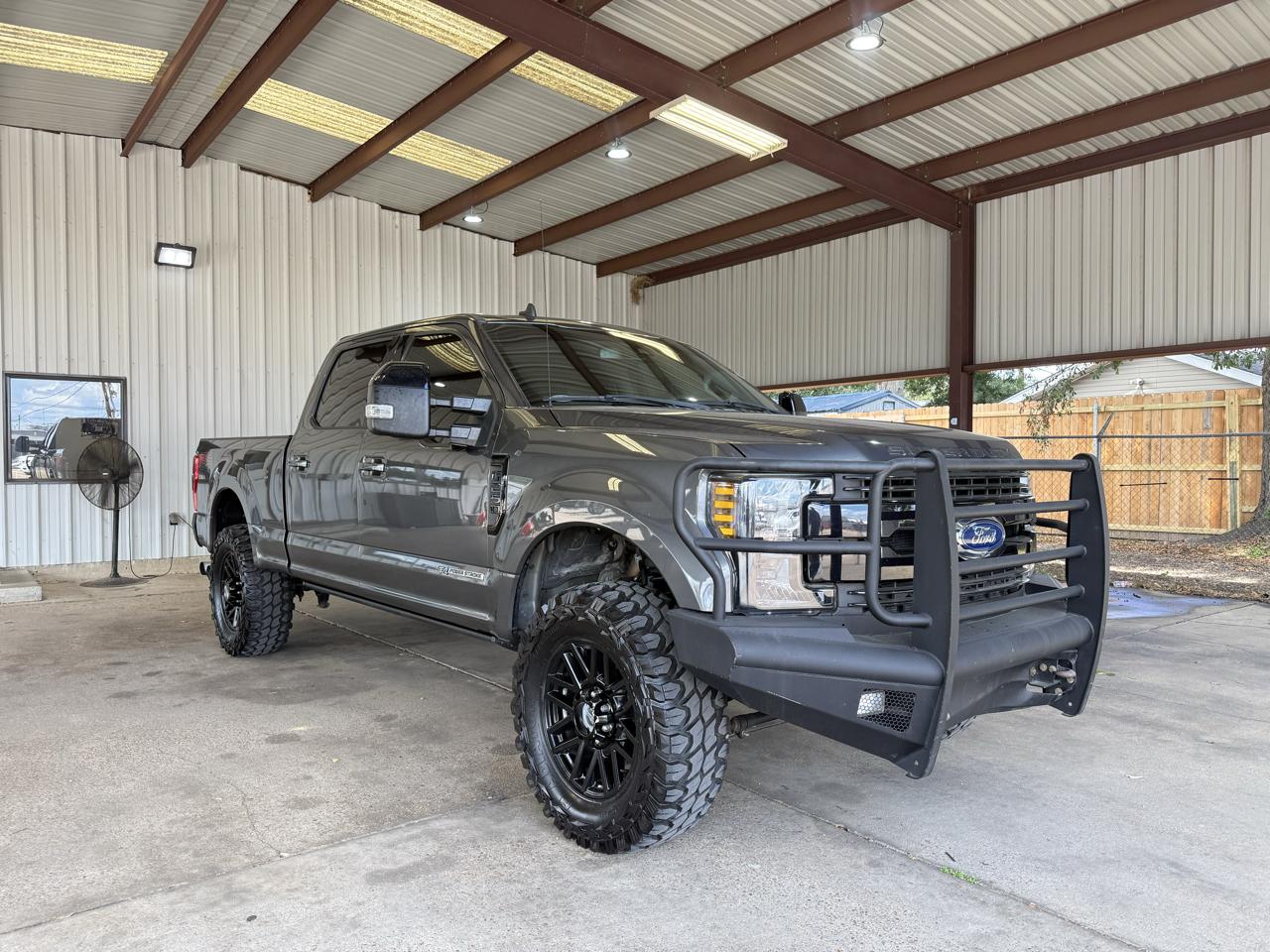 Ford F-250 photo 7