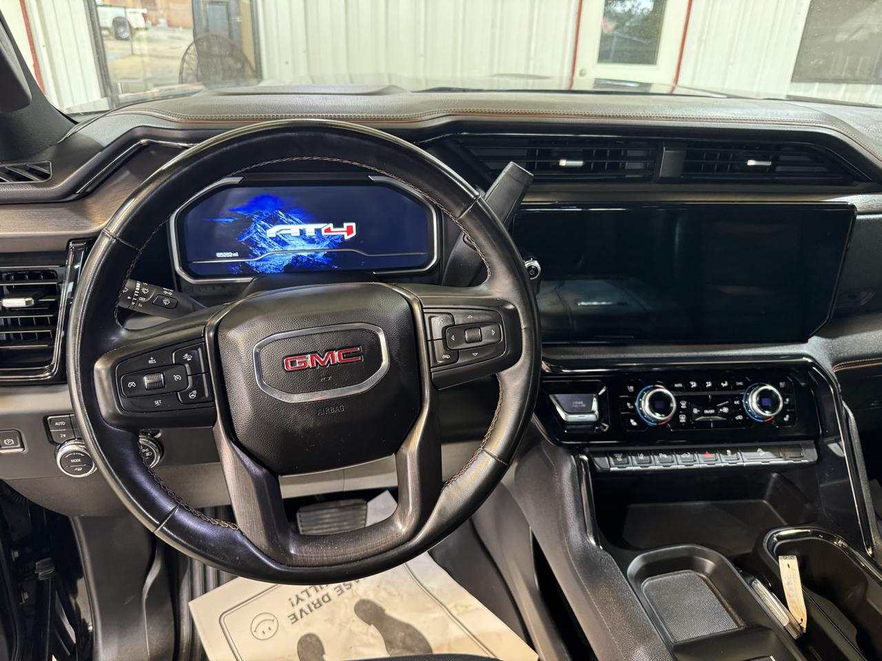 GMC Sierra 2500HD AT4 Crew Cab 4WD 2024