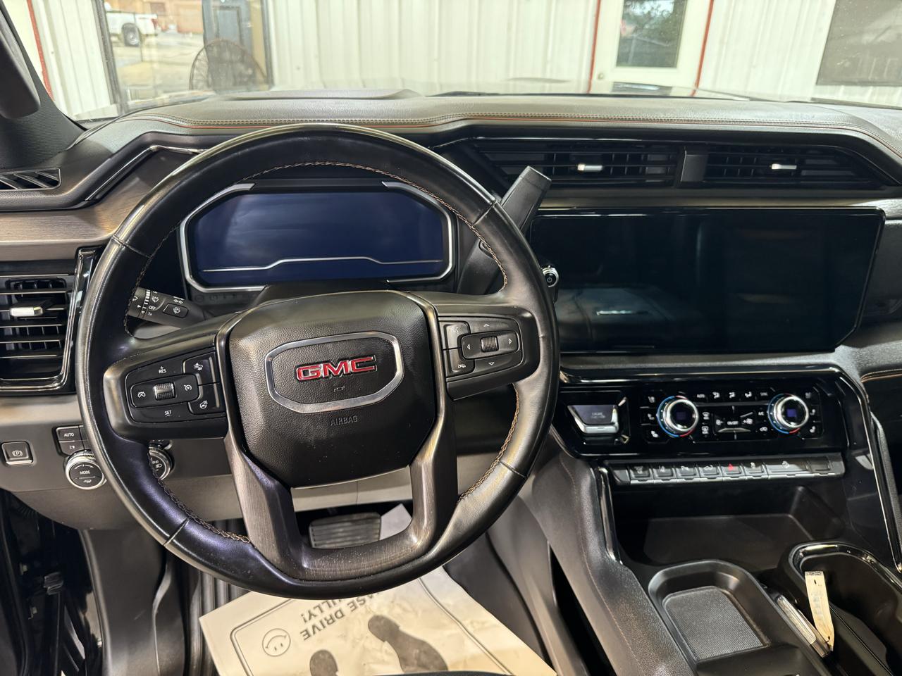 GMC Sierra 2500HD AT4 Crew Cab 4WD 2024