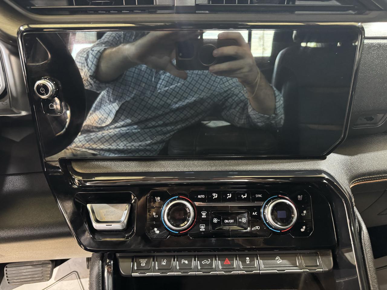 GMC Sierra 2500HD AT4 Crew Cab 4WD 2024