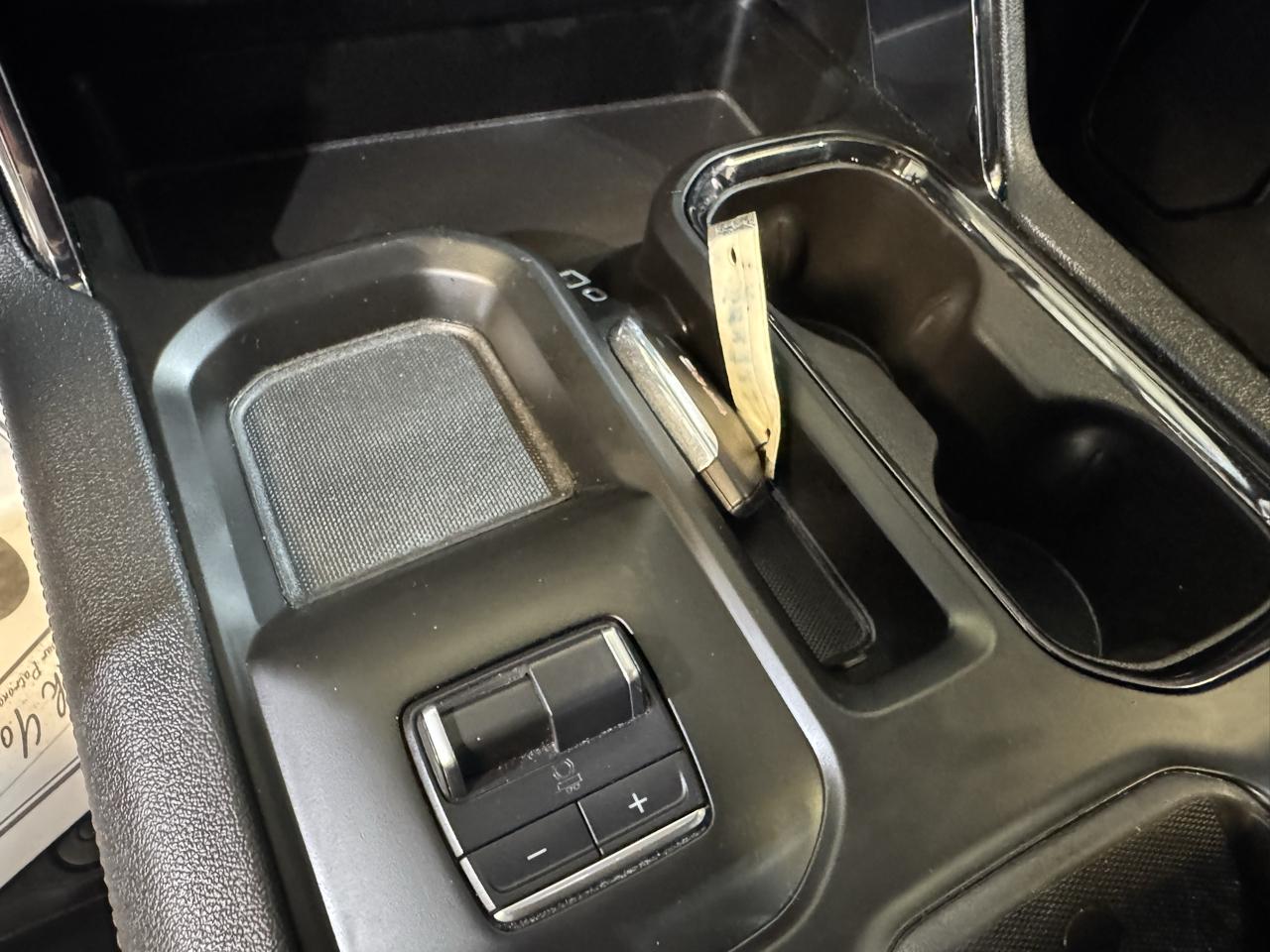 GMC Sierra 2500HD AT4 Crew Cab 4WD 2024